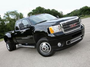 GMC Sierra Denali 3500 HD SLT Crew Cab 2010 года